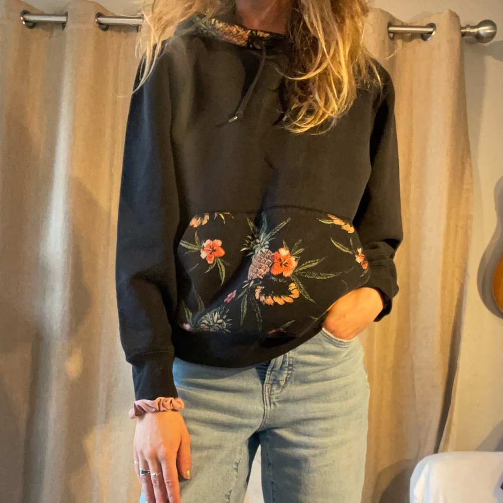 Hilton Canvas and Cloth Tropical Hoodie